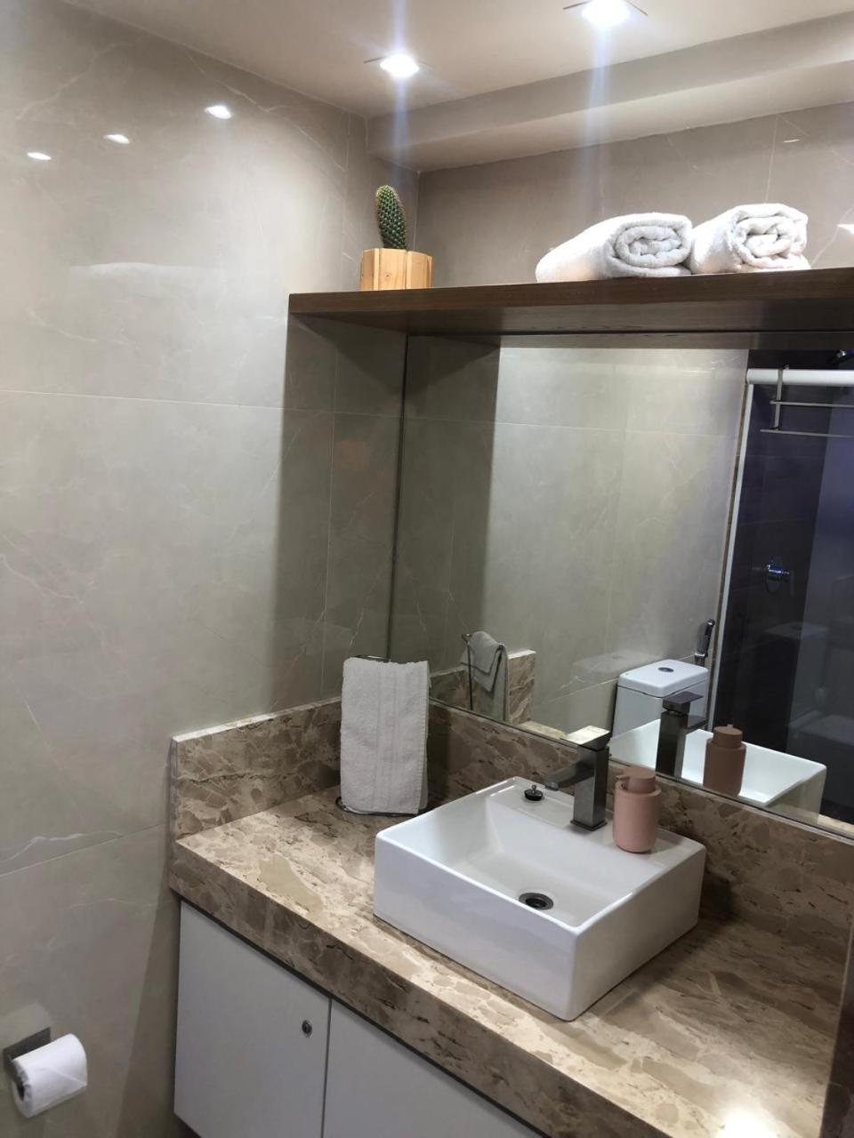 Oito Zero Um - Flat Sol Victoria Marina Apartment Салвадор Екстериор снимка
